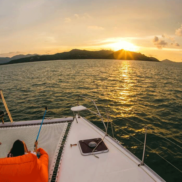 sailing-catamaran-sunset-tour-b14-vip-2