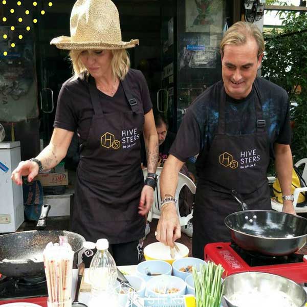 bangkok-real-thai-expereinces-cooking-real-pad-thai-with-a-street-food-7