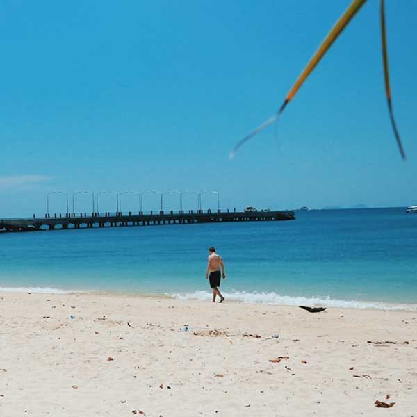 Full-day-trip-Phi-Phi-Island-Deluxe-Plus-Gold-6-Islands -by-speedboat3