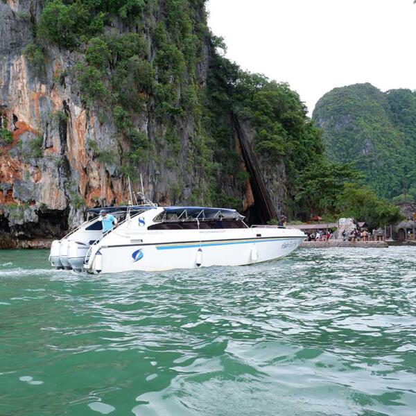 Phuket-premium-speedboat-tours-James-Bond-Island