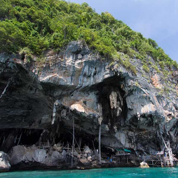 full-day-trip-premium-phi-phi-island-bamboo-island-by-speedboat-5