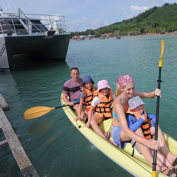 premium-tour-catamaran-krabi-hong-island