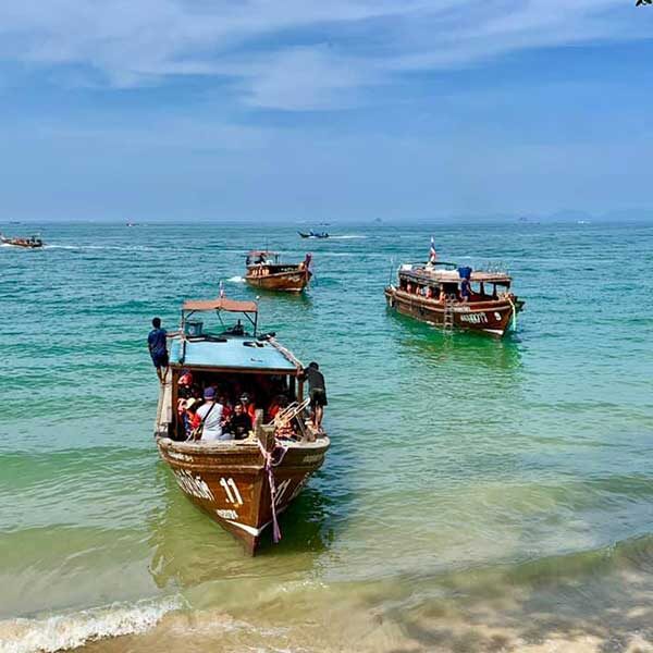 One-Day-Trip-Krabi-4-islands-by-long-tail-boat-4