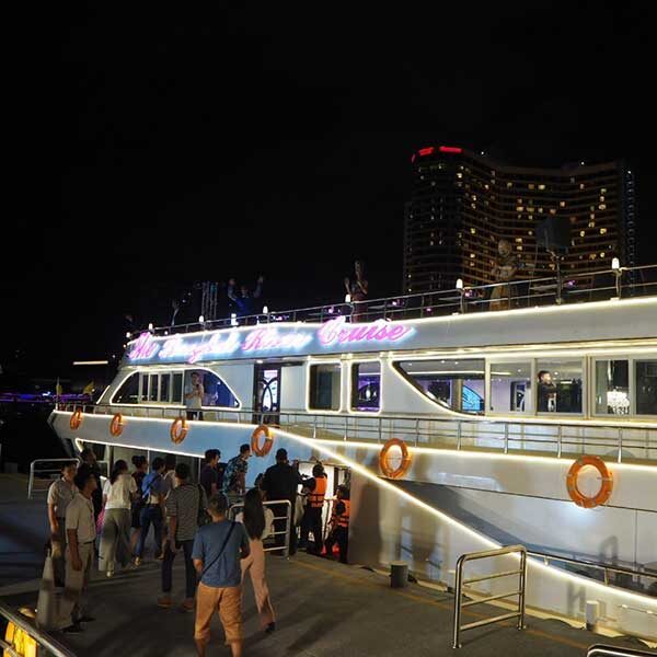 The-Bangkok-River-Cruise-Iconsiam-Pier