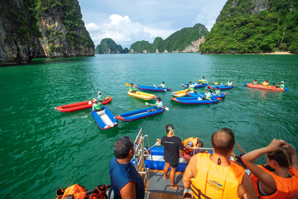 activities-canoe-phang-nga-bay-tour
