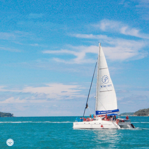afternoon-tour-coral-island-sailing-catamaran