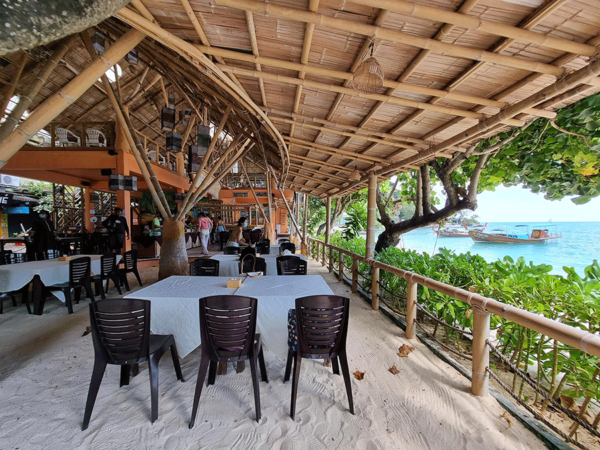 andaman-passion-tour-phiphi-island-restaurant