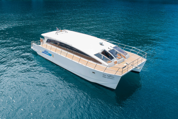 speed-luxury-yacht-catamaran-tour-phiphi-island