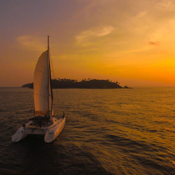 sunset-afternoon-tour-coral-island-yacht-catamaran