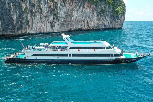 ferry-ticket-phuket-phiphi-island-phiphi-cruiser