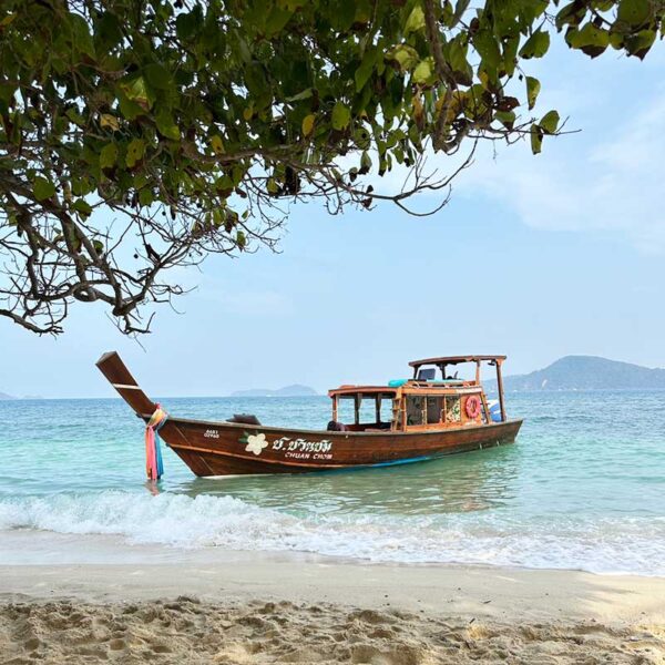 Hua-Thong-Luxury-Longtail-Boat-Charter-Chalong-Phuket