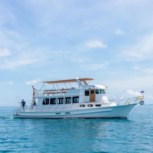 Phuket-Big-Game-Fishing-Charters-Premium-Boat-3