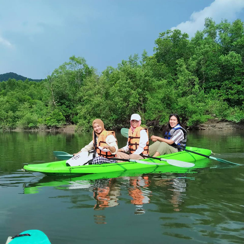 Yao-Yai-Island-Tours-Paddle-Kayaking-Mangrove-Forest-6 Yao-Yai-Island-Tours-Paddle-Kayaking-Mangrove-Forest-6