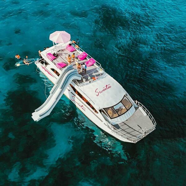 Phuket-Luxury-Catamaran-Phi-Phi-Maya-Bamboo-Maiton-Islands