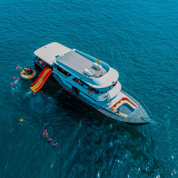 Phuket-Private-Big-Boat-Virintra-Charter-Tours-Islands-3