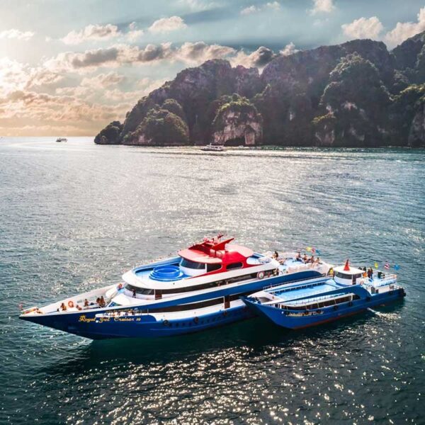Phuket - Phi Phi Island Tour Day Trip Premium Class by Ferry